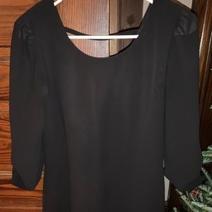 Women’s/Juniors Black Swing Dress
